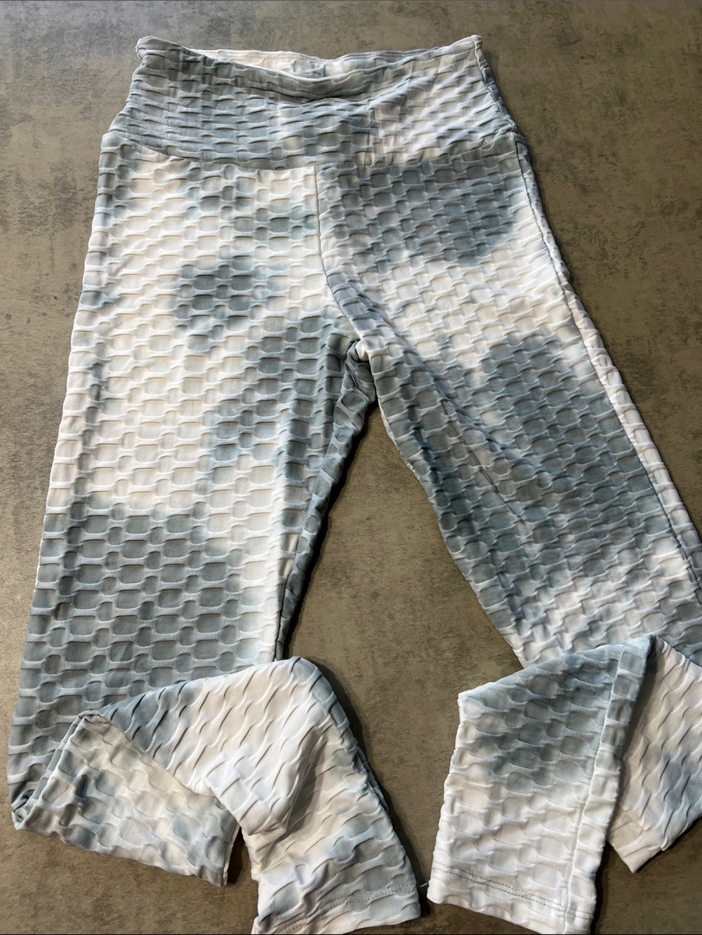 Suzy Shier Tie-Dye Textured Leggings - Blue & White